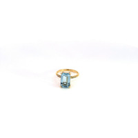 14K Yellow Gold Aquamarine Ring Size 7.5