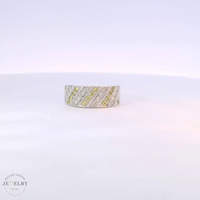 14k White Gold Round Diamonds Band