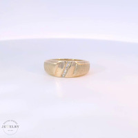 14k Yellow Gold Contemporary Wedding Band 