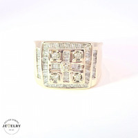 10KT Men's Cluster Ring Yellow Gold Diamonds Size 7.5
