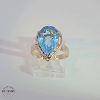 Aquamarine Ring 14KT Yellow Gold