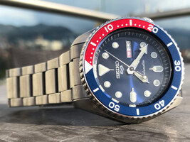 SEIKO 5 SPORTS Automatic "Pepsi" SRPD53 
